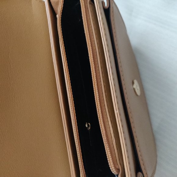 Crossbody Shoulder Messenger Bag - Picture 4 of 7